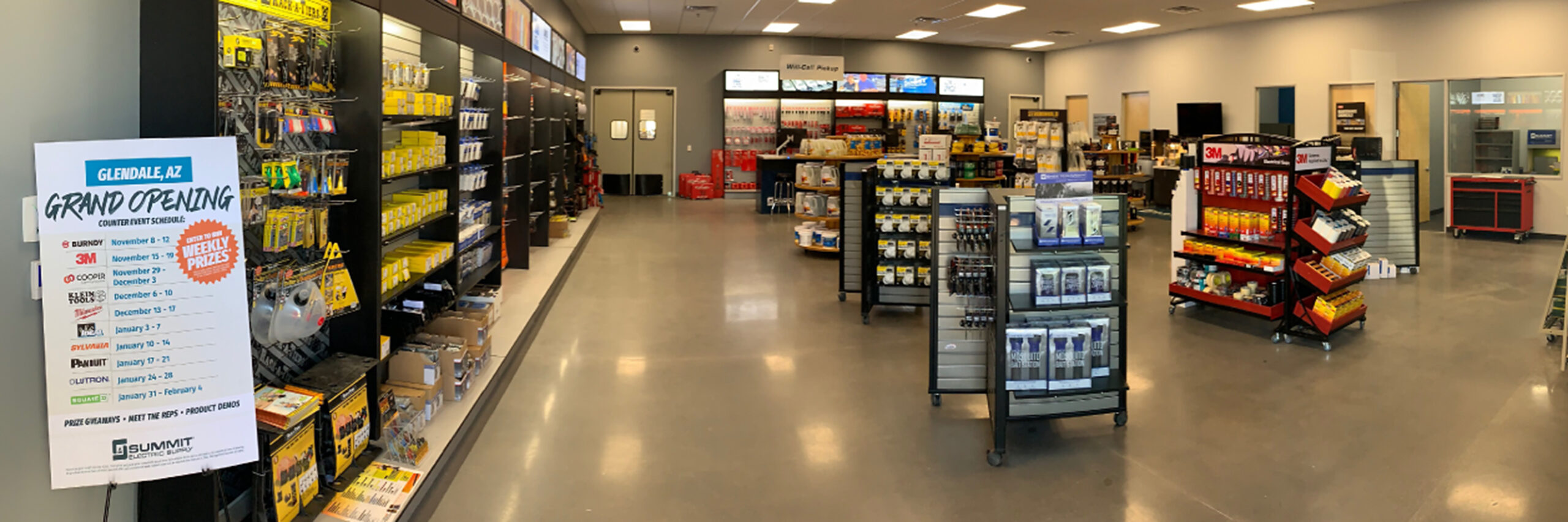 Summit Opens Arizona Center