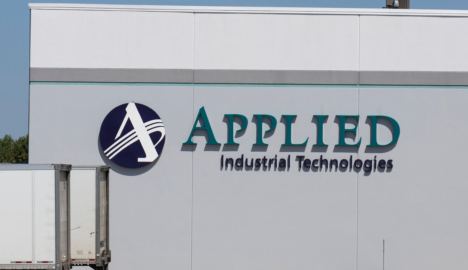 Applied Posts Strong End to FY25 as Organic Growth Accelerates