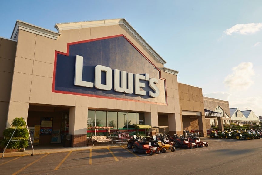 Lowe’s Pro Sales Help Drive 2Q Growth