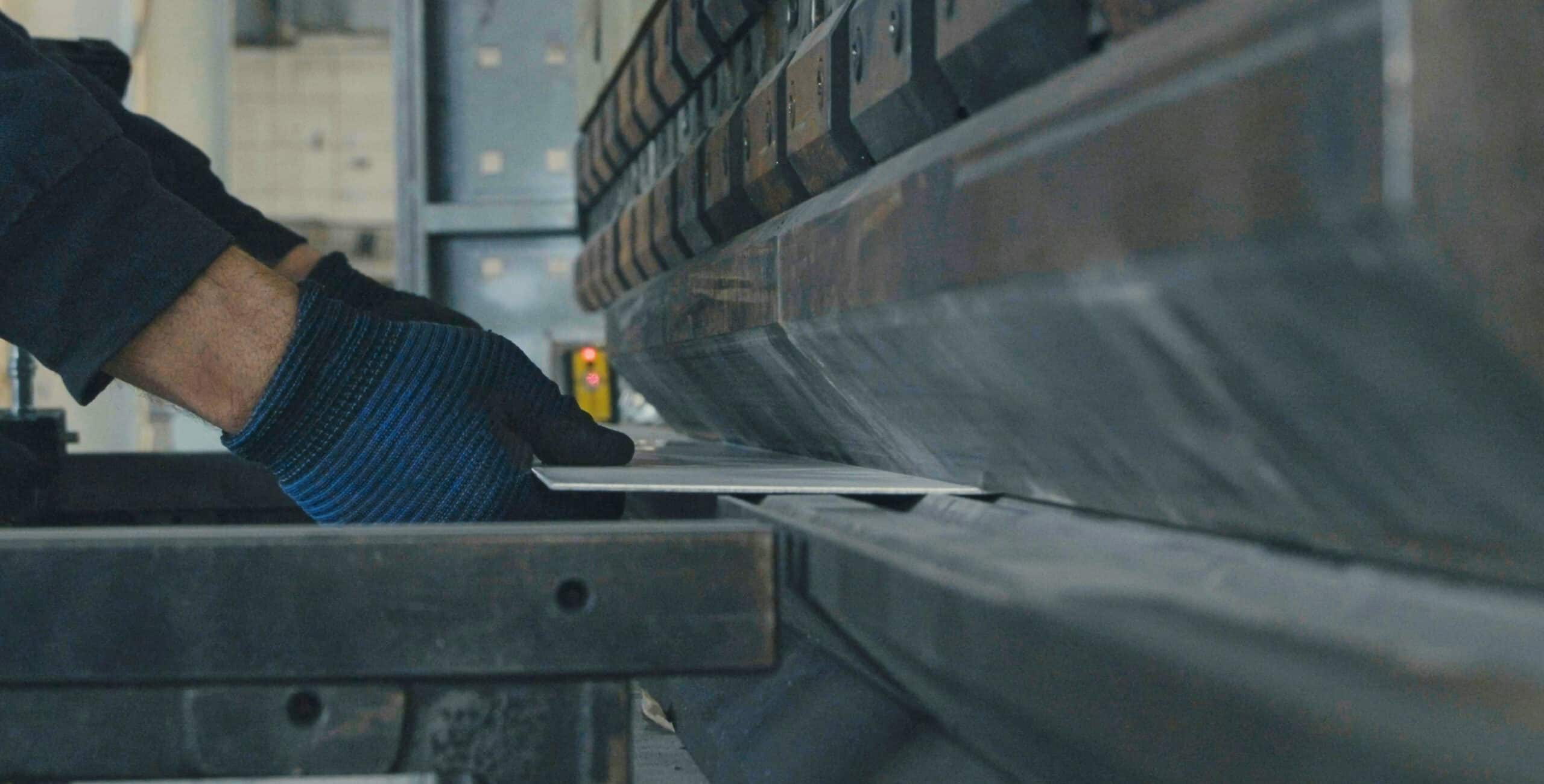 Metalformers’ Economic Optimism Dips Despite Improved Orders & Shipping